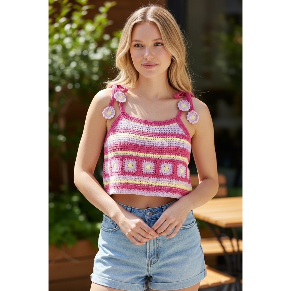 New In Crochet Crop Top Pink Purple Yellow Flower Tie Straps M/L‎